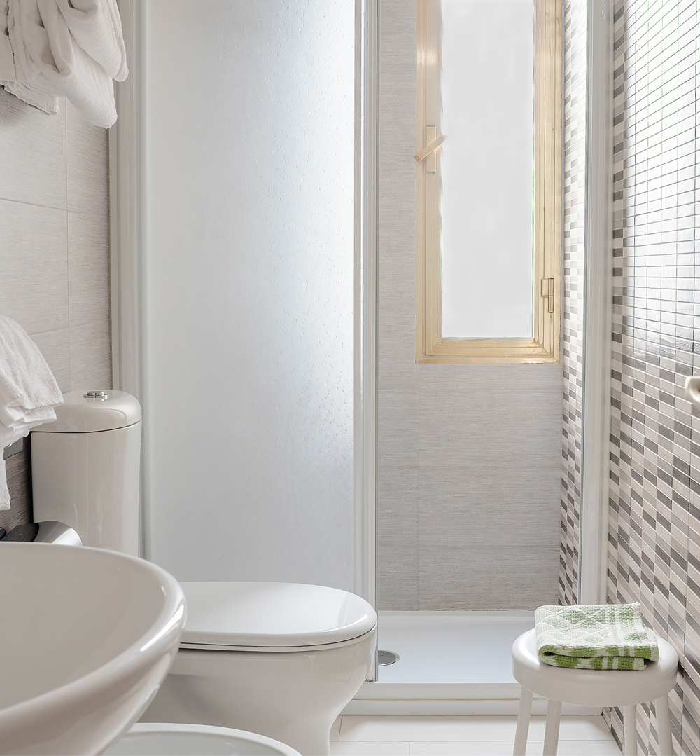 bagno con doccia e bidet camera doppia hotel bologna