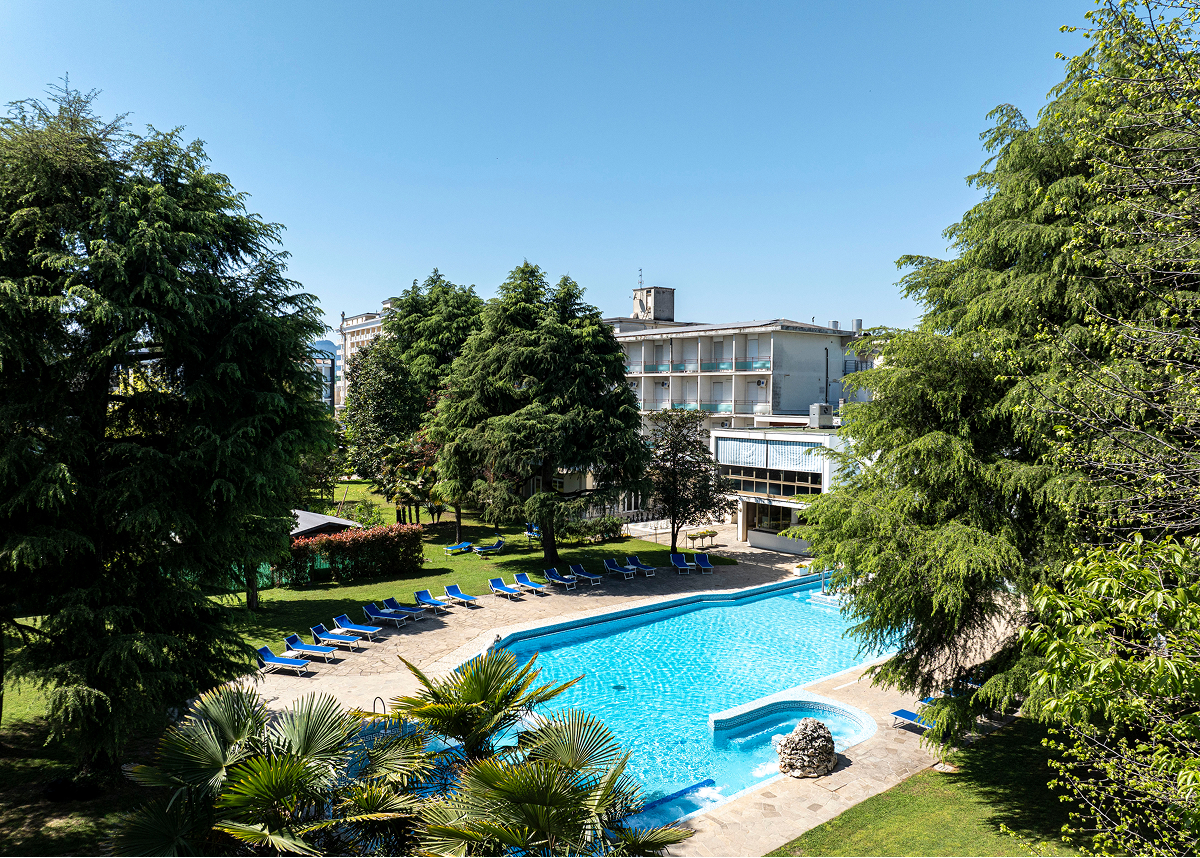 gallery-piscina-esterna-3
