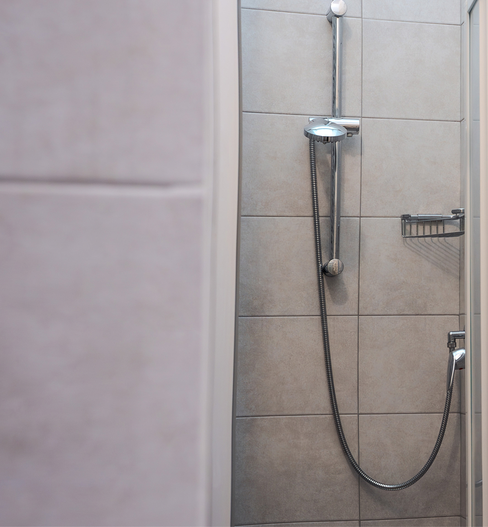 doccia bagno camera singola hotel bologna
