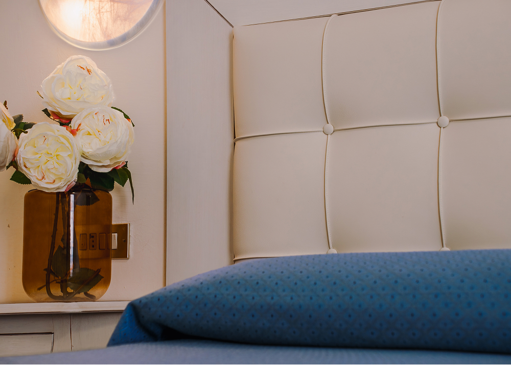 testata letto camera tripla hotel bologna